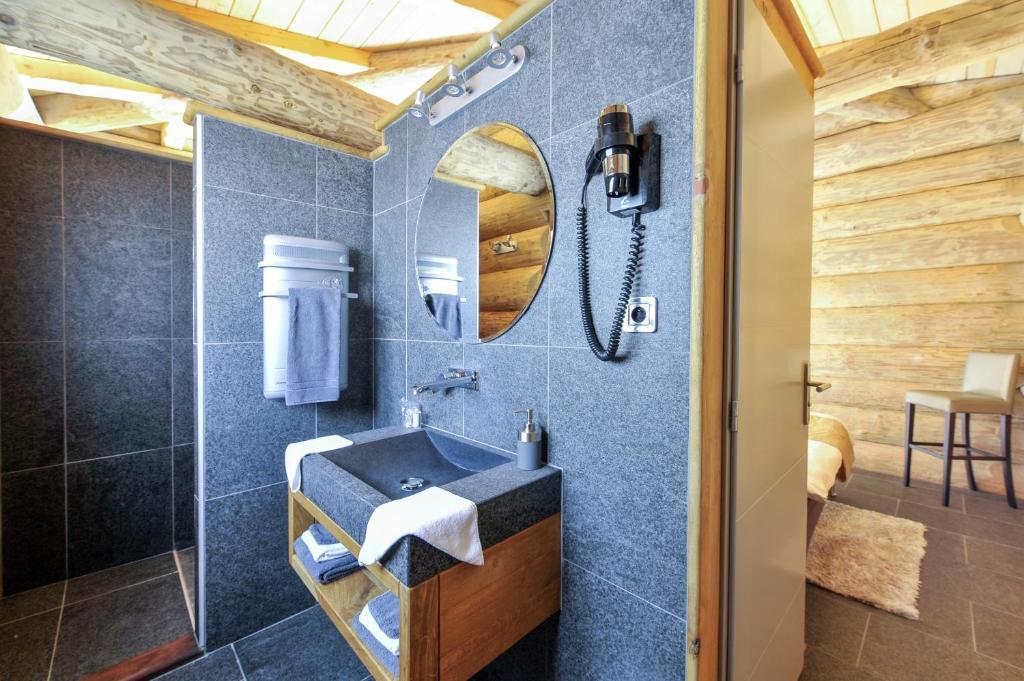 Les Chalets De Maramour Chazey-sur-Ain Esterno foto