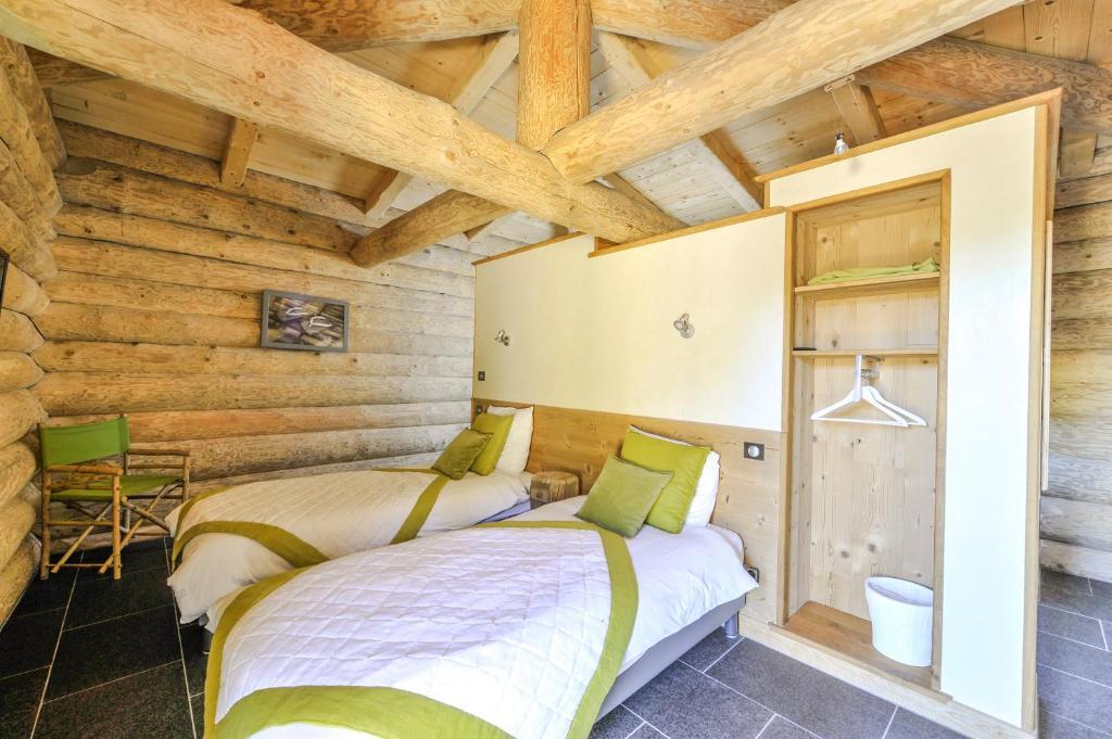 Les Chalets De Maramour Chazey-sur-Ain Esterno foto
